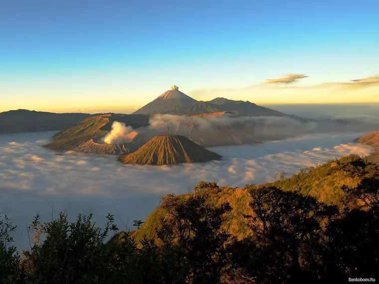 Sonnenaufgang am Mt. Bromo