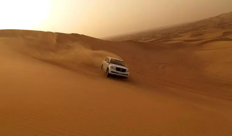 Emirate Rundreise - Wüstensafari im Jeep Option