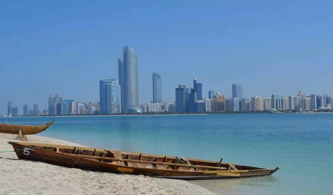 14 Tage: Emirate Dubai und Abu Dhabi und Sultanat Oman