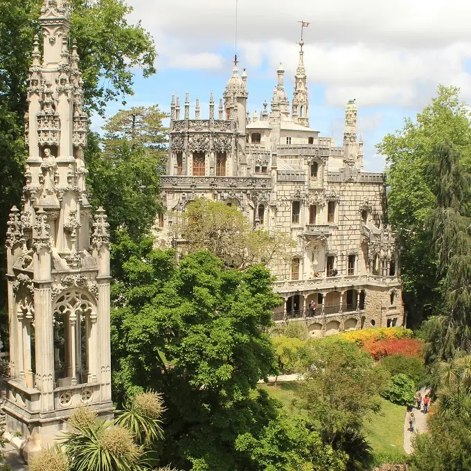 Portugal Reise - Blick auf das Schloss in Sintra, Quinta da Regaleira