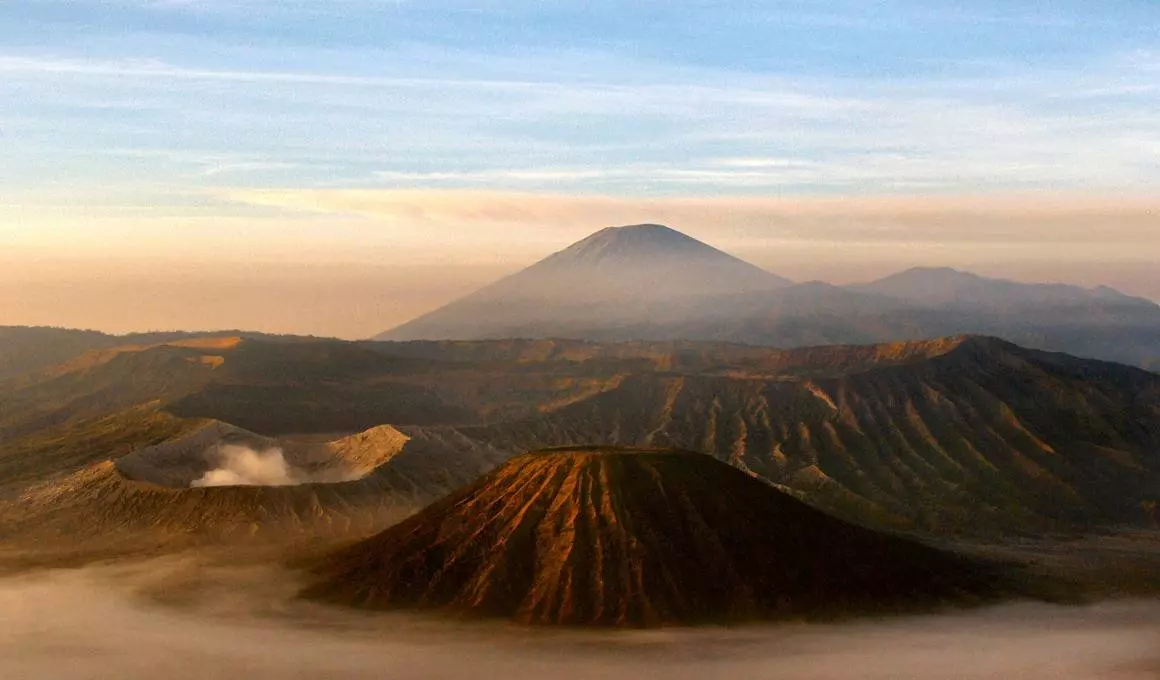 14 Tage Indonesien: Entdeckungen auf Java und Baden auf Bali
