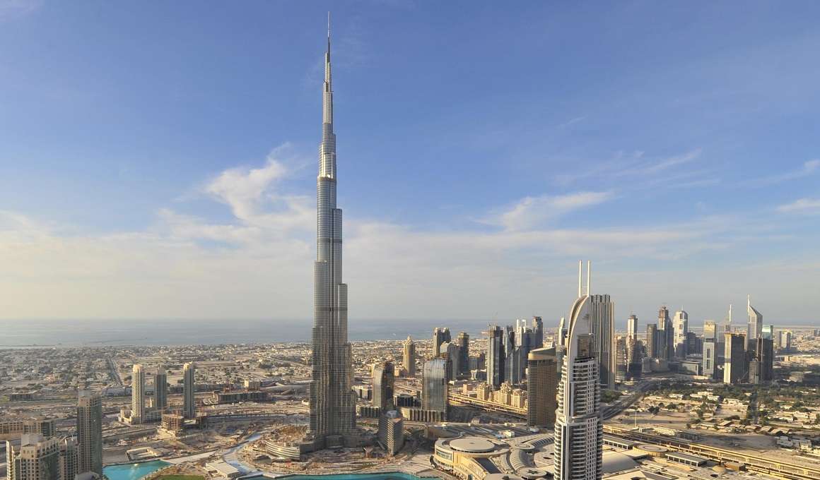Burj Khalifa Auffahrt