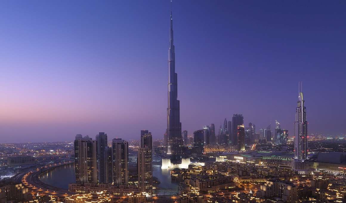 Modern Dubai mit Burj Khalifa
